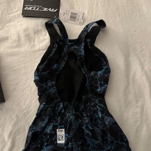 TYR Women's Avictor Open-Back Kneeskin - Picture 5 of 5